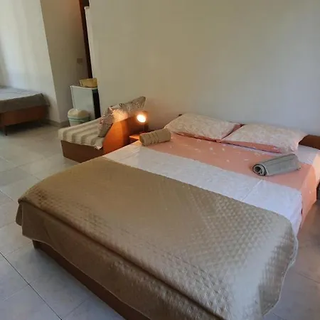 Casa Monti Ρόβινι