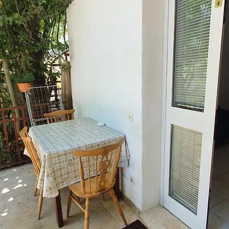 Casa Monti Ρόβινι