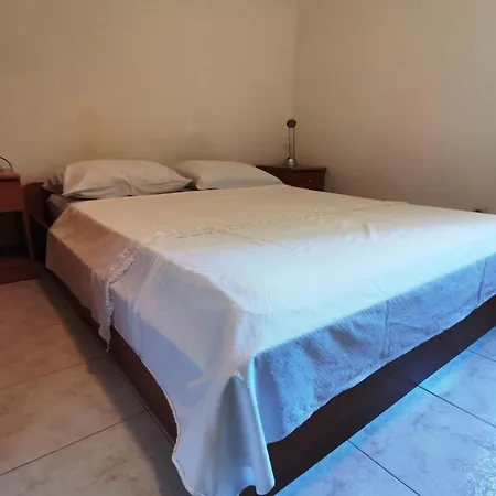 Casa Monti Διαμέρισμα Ρόβινι